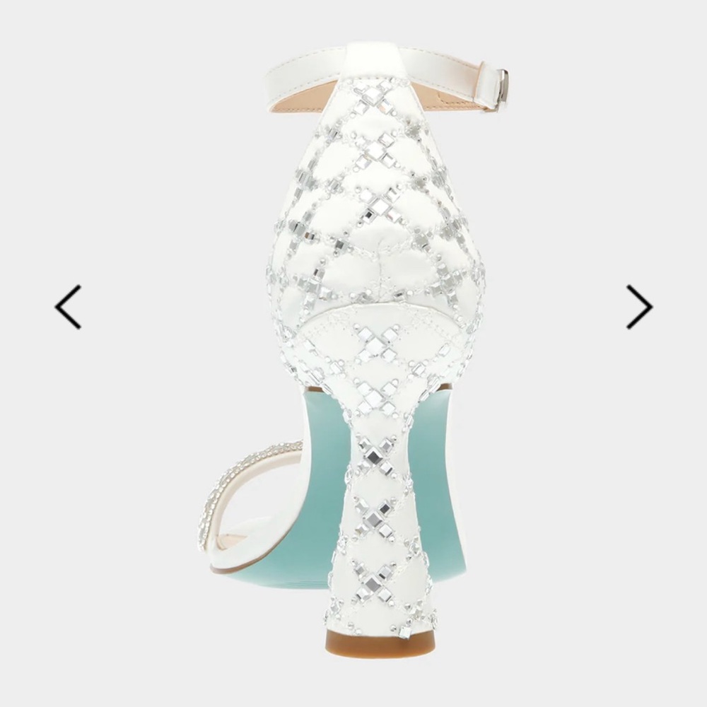 NWT Dean Heels by Betsey Johnson Originally $99, Size 8.5 - Picture 7 of 10